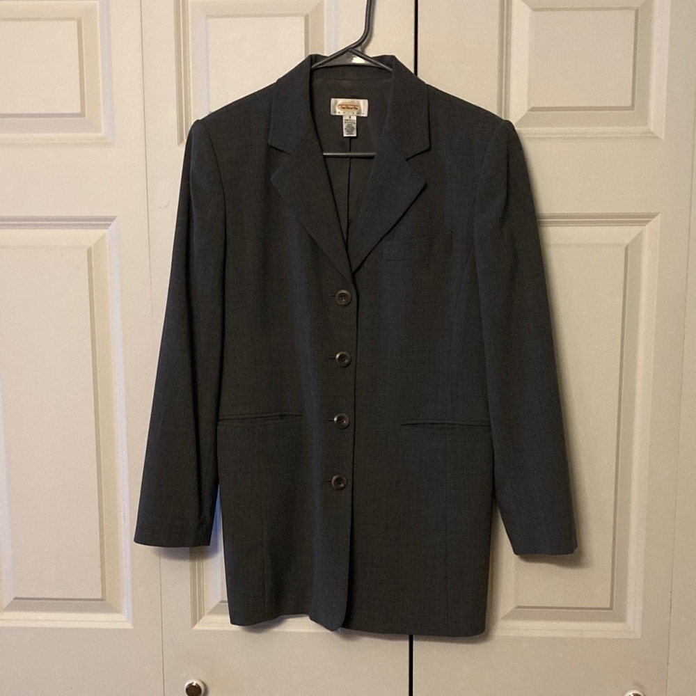 Talbots women’s 8P wool four button blazer gray made in USA padded shoulders